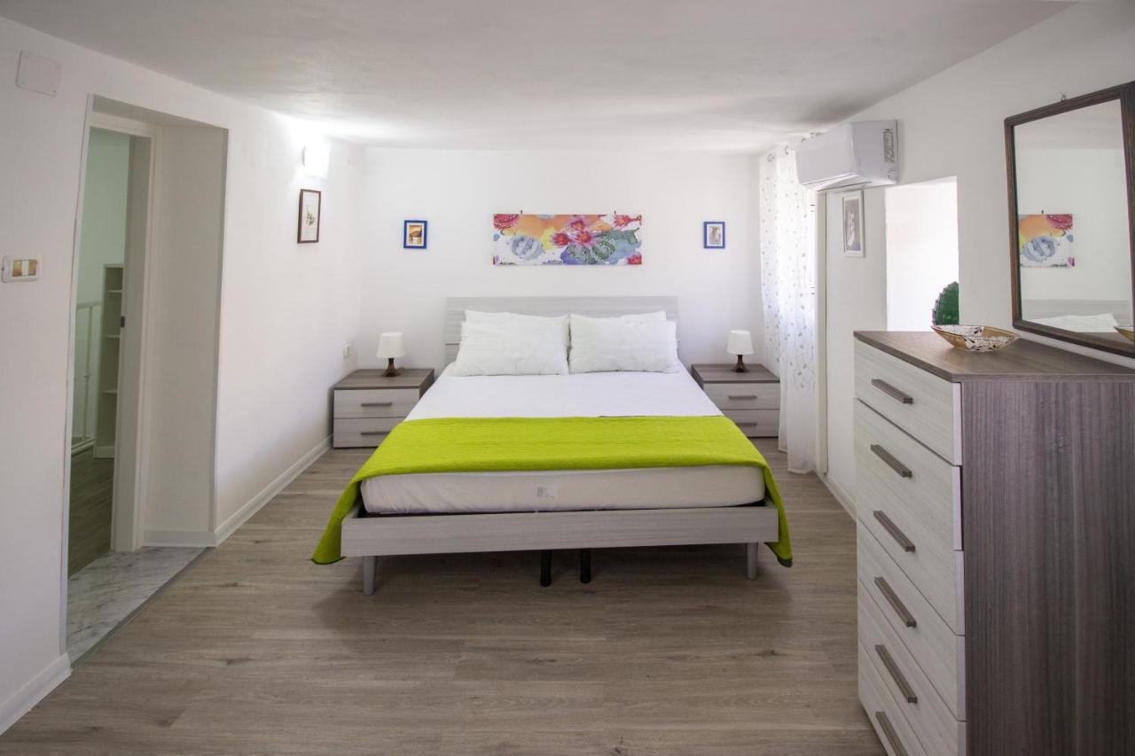 Maniace Homes - Federico & Angelica By Ortigia Apartments Syracuse Eksteriør bilde